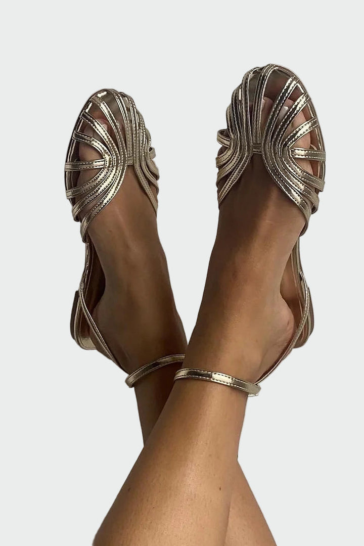 Sandale plate cu curele împletite