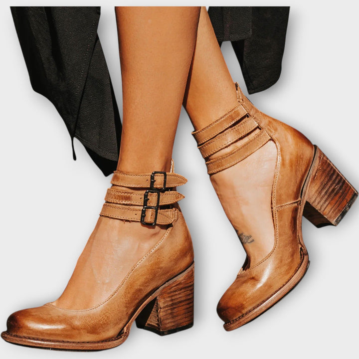 Pantofi cu multiple barete și toc gros