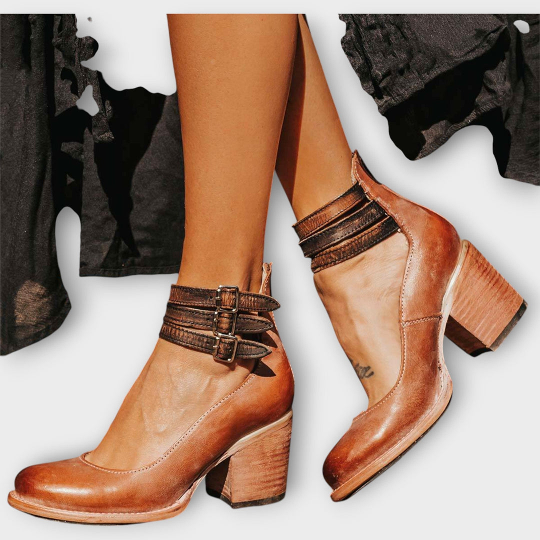 Pantofi cu multiple barete și toc gros