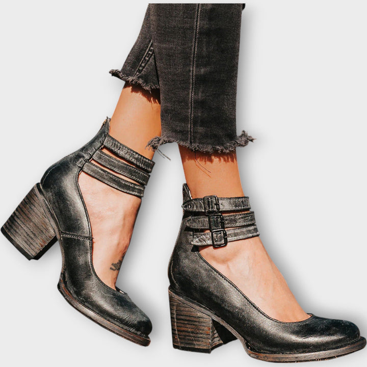 Pantofi cu multiple barete și toc gros