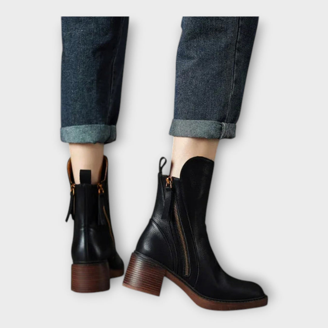 Botine cu Linie Elegantă și Detaliu cu Fermuar