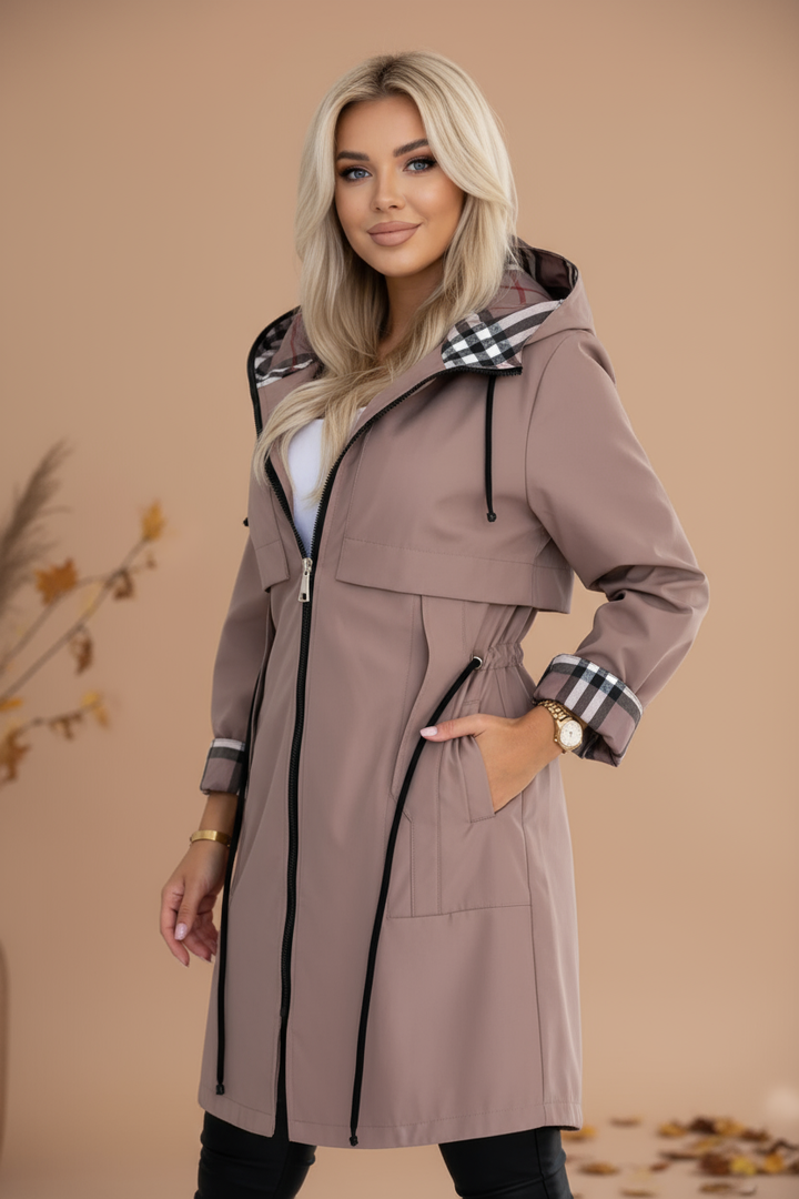 Jachetă lungă cu glugă și detalii elegante