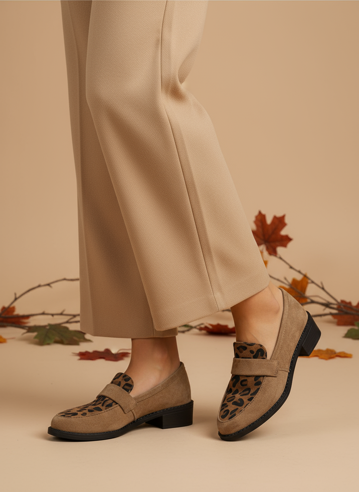 Pantofi eleganți pentru femei cu imprimeu leopard