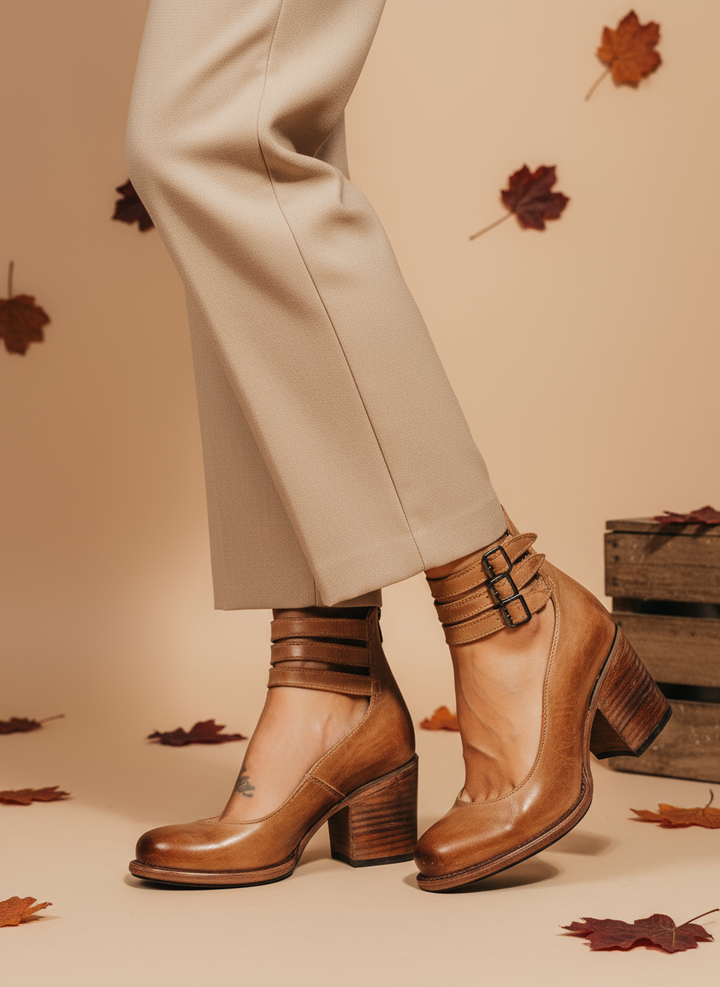 Pantofi cu multiple barete și toc gros