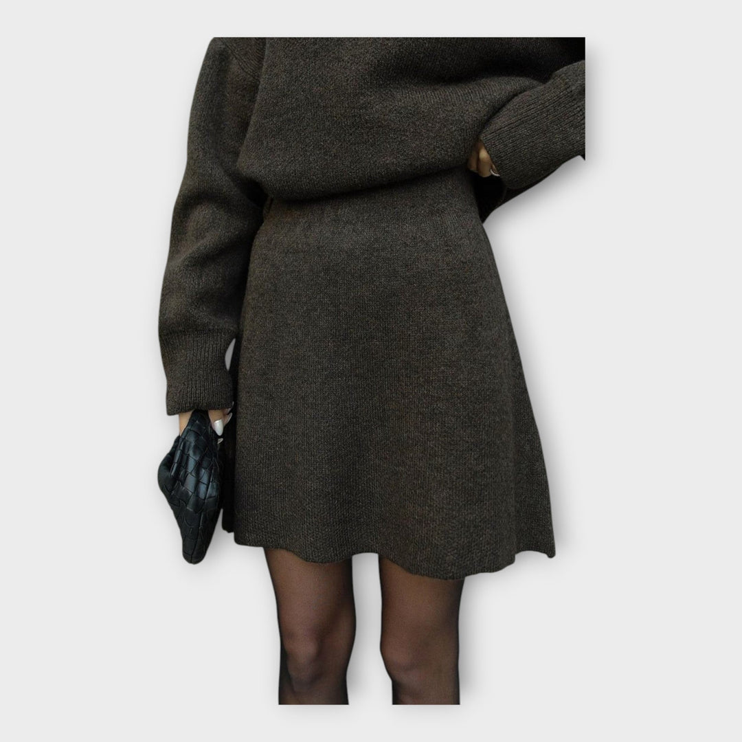 Set de Bluză și Fustă Tricotată cu Linie Modernă